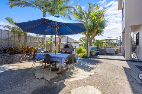 Photo of property in 17 Burns Avenue, Takapuna, Auckland, 0622