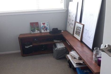 Photo of property in 15a Governor Road, Northland, Wellington, 6012