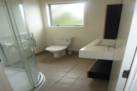 Photo of property in 4/33 Kenderdine Road, Papatoetoe, Auckland, 2025