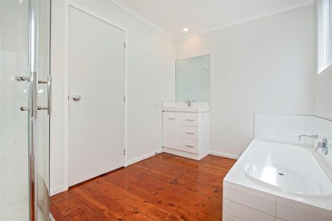 Photo of property in 5 Omutu Street, Oakura, Hikurangi, 0184