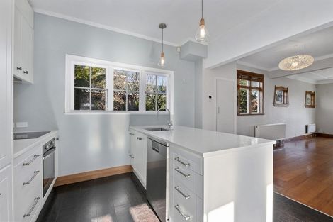 Photo of property in 24 Fitzherbert Street, Alicetown, Lower Hutt, 5010