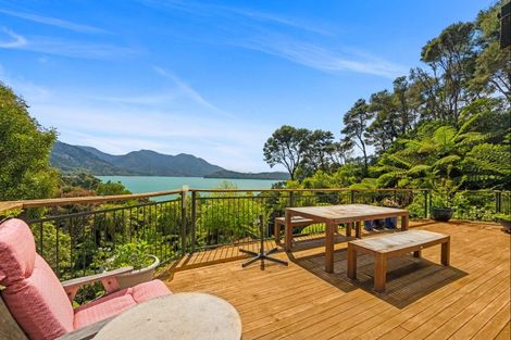 Photo of property in 28 Moetapu Bay Road, Moetapu Bay, Picton, 7282