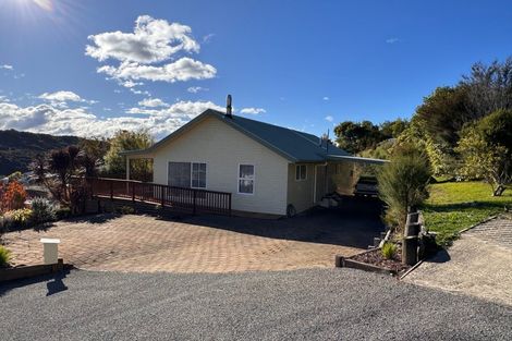 Photo of property in 4 Collins Place, Picton, 7220