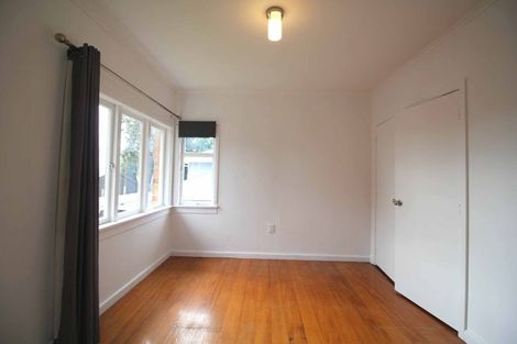 Photo of property in 4039 Great North Road, Glen Eden, Auckland, 0602