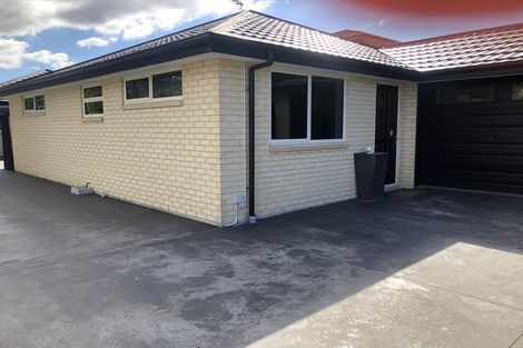 Photo of property in 2/220 Avonhead Road, Avonhead, Christchurch, 8042