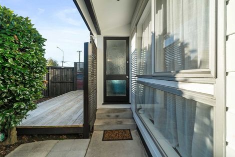 Photo of property in 2/321 Wairakei Road, Burnside, Christchurch, 8053