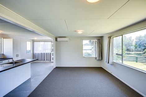 Photo of property in 32 Cortes Crescent, Flaxmere, Hastings, 4120