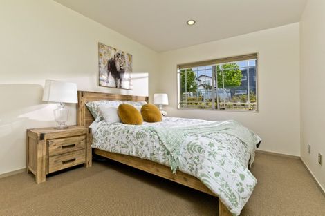 Photo of property in 62 Lake Panorama Drive, Henderson, Auckland, 0612