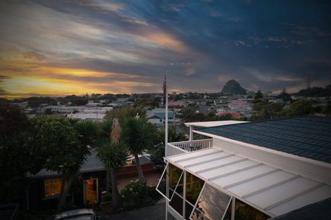 Photo of property in 11 Mount View Place, Spotswood, New Plymouth, 4310