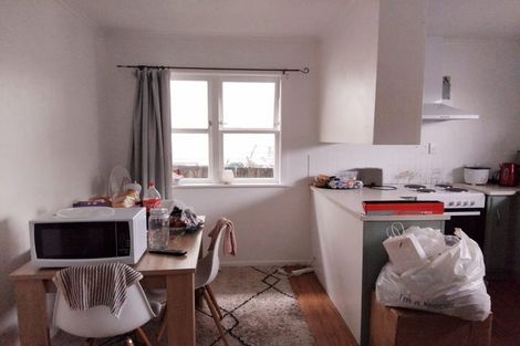 Photo of property in 16 Thompson Terrace, Manurewa, Auckland, 2102