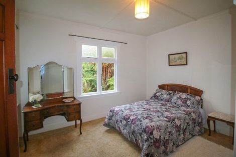 Photo of property in 83 Walker Street, Bluff, 9814