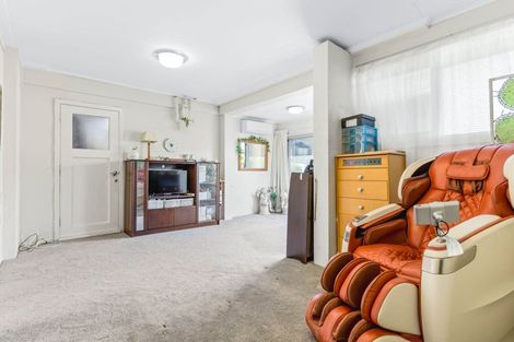 Photo of property in 2/2b Yeoman Place, Howick, Auckland, 2014