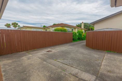Photo of property in 71a Cambridge Terrace, Waterloo, Lower Hutt, 5011