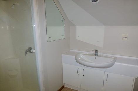 Photo of property in 3/194 Whangaparaoa Road, Red Beach, 0932