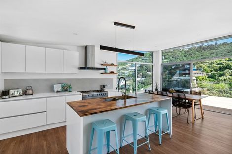 Photo of property in 221 Houghton Bay Road, Houghton Bay, Wellington, 6023