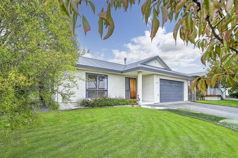 Photo of property in 22 Woodlands Drive, Havelock North, 4130