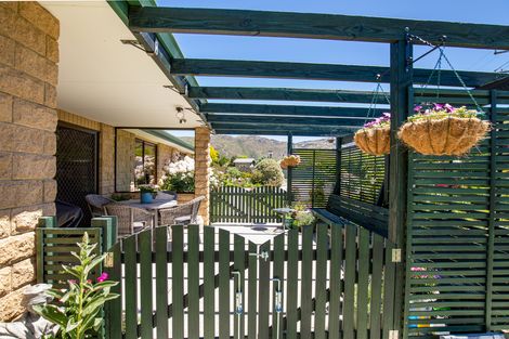 Photo of property in 77 Hazlett Street, Clyde, 9330