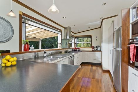 Photo of property in 18 Dene Court Lane, Greenhithe, Auckland, 0632