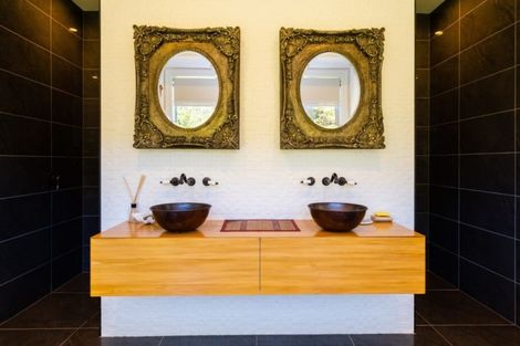 Photo of property in Riverton, 175 Lane Road, Havelock North, 4130