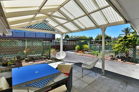 Photo of property in 20 Sunnypark Avenue, Rosehill, Papakura, 2113