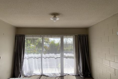 Photo of property in 8/32 Blockhouse Bay Road, Avondale, Auckland, 1026