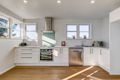 Photo of property in 33 Maher Place, Ranui, Porirua, 5024