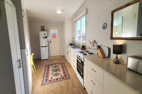 Photo of property in 15 Rugby Street, Waimate, 7924