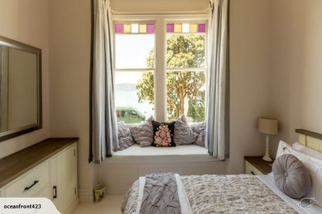 Photo of property in 387 Karaka Bay Road, Karaka Bays, Wellington, 6022