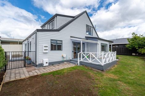 Photo of property in 15 Morrinsville Road, Hillcrest, Hamilton, 3216