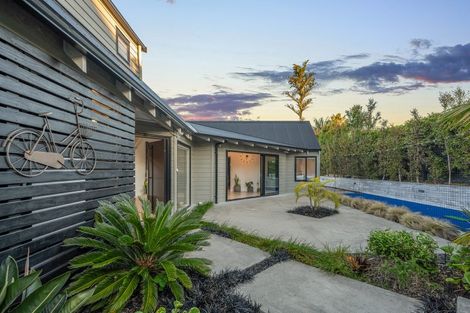 Photo of property in 9 Quebec Road, Milford, Auckland, 0620