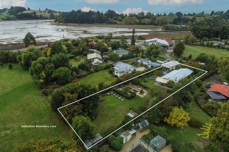 Photo of property in 14 Dicker Road, Tasman, Upper Moutere, 7173