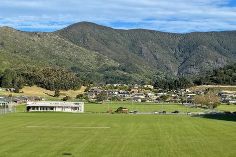 Photo of property in 2 Pukeko Place, Picton, 7220