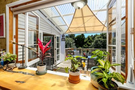 Photo of property in 11 Tothill Street, Frankleigh Park, New Plymouth, 4310