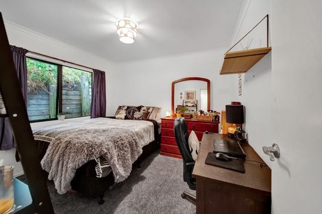 Photo of property in 7 Waterloo Place, Westown, New Plymouth, 4310