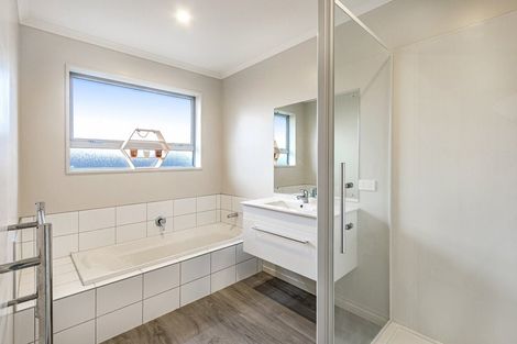 Photo of property in 70 Tiny Hill Drive, Rolleston, 7614