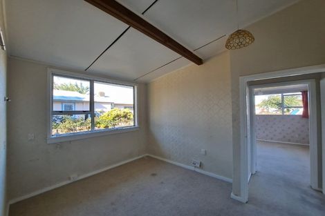 Photo of property in 43 Wynyard Street, Normanby, Hawera, 4614