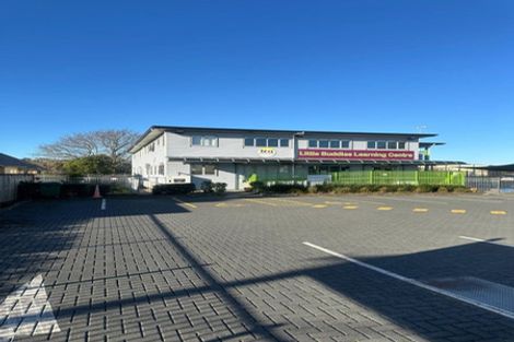 Photo of property in 56-58 Somerset Road, Mount Roskill, Auckland, 1041
