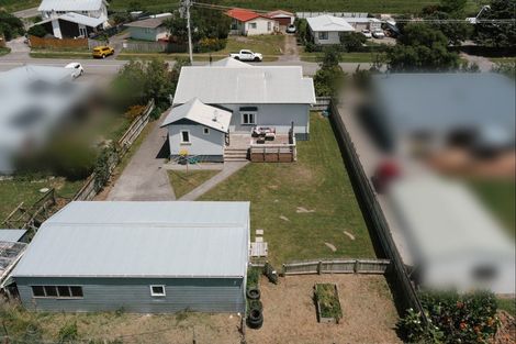 Photo of property in 6 Tawa Street, Tokomaru, Palmerston North, 4474