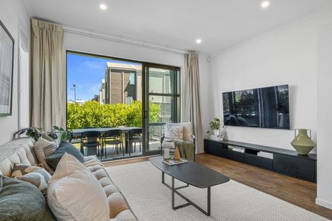 Photo of property in 17 Waenganui Road, Hobsonville, Auckland, 0616