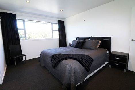 Photo of property in 92 Douglas Street, Highfield, Timaru, 7910