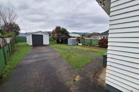 Photo of property in 7 Massey Street, Elderslea, Upper Hutt, 5018