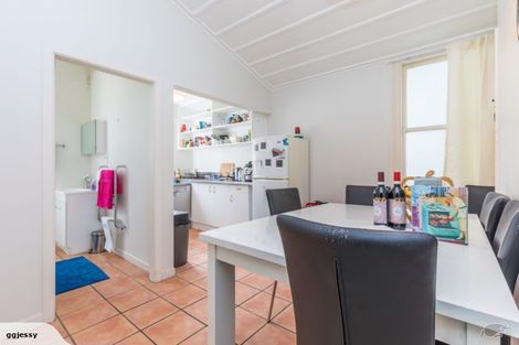 Photo of property in 25 Brentwood Avenue, Mount Eden, Auckland, 1024