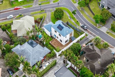 Photo of property in 12 Roy Maloney Drive, Henderson, Auckland, 0612