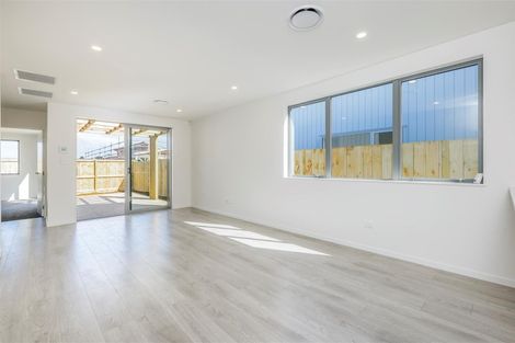 Photo of property in 7 Fredrick Hanson Road, Papakura, 2110