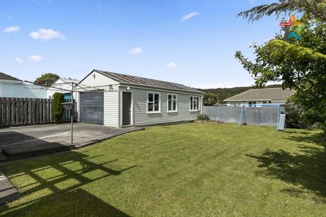 Photo of property in 137 Wise Street, Wainuiomata, Lower Hutt, 5014