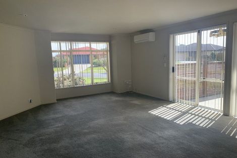 Photo of property in 12 Beachmere Place, Papamoa Beach, Papamoa, 3118