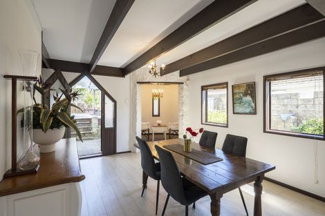 Photo of property in 25 Prince Regent Drive, Half Moon Bay, Auckland, 2012