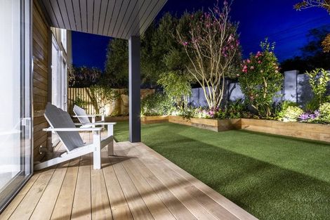 Photo of property in 2/43 Princes Street, Northcote Point, Auckland, 0627