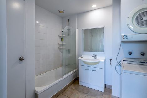 Photo of property in 5e/10 Crown Lynn Place, New Lynn, Auckland, 0600