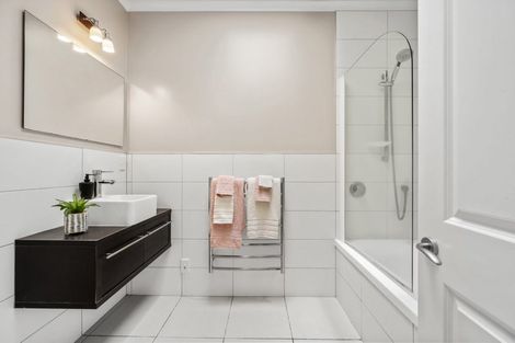 Photo of property in 129 Cockayne Road, Khandallah, Wellington, 6035